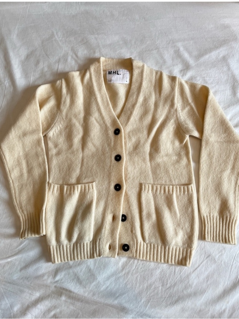 Margaret Howell Cream V-Neck Button Cardigan Sweater